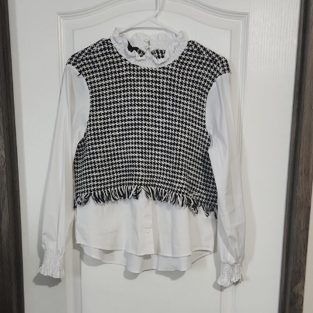 Zara White Button-Down Blouse with Black Houndstooth Vest
